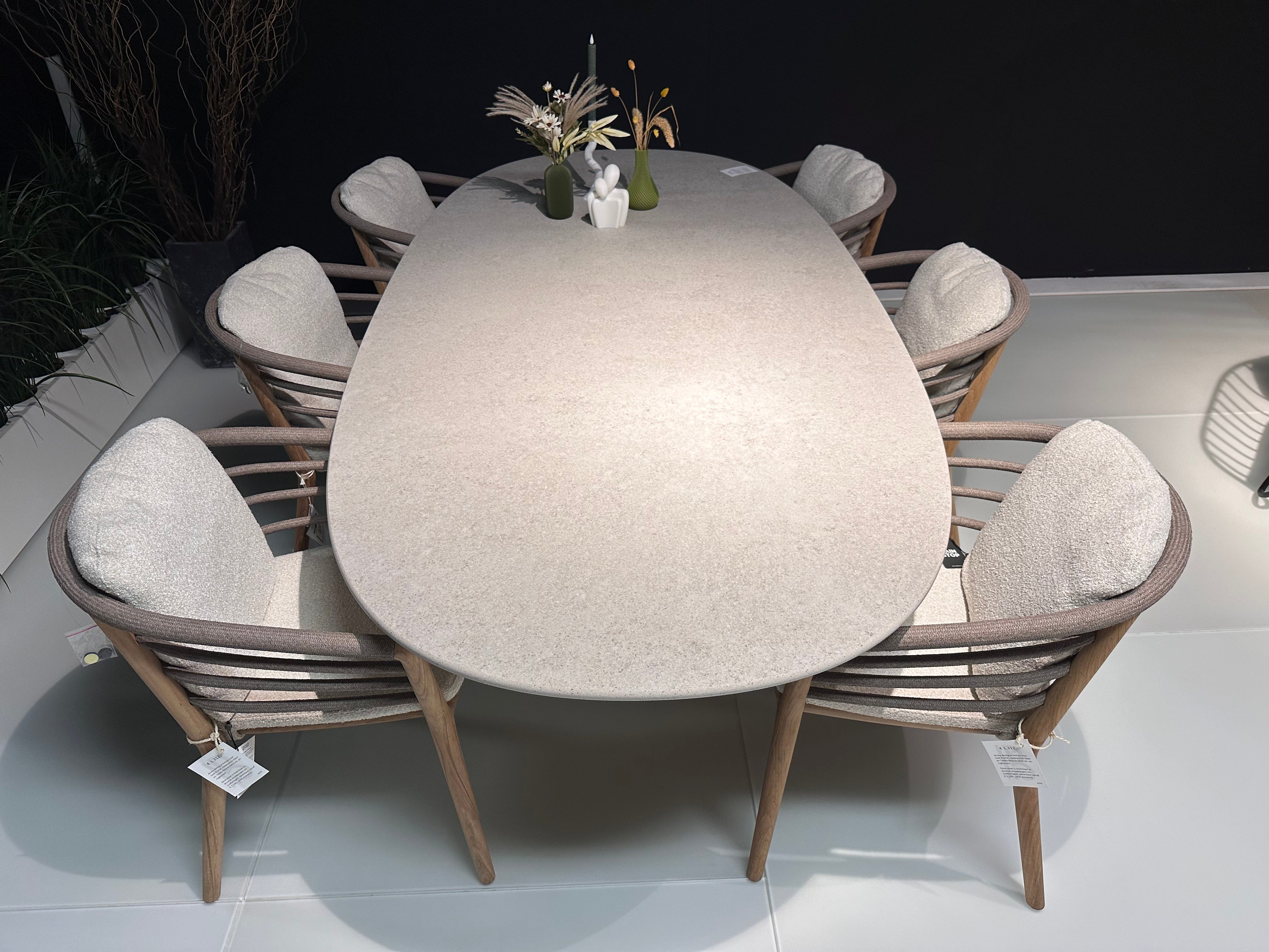 Royal Botania, Regaliz - Archy diningset showroomaanbieding