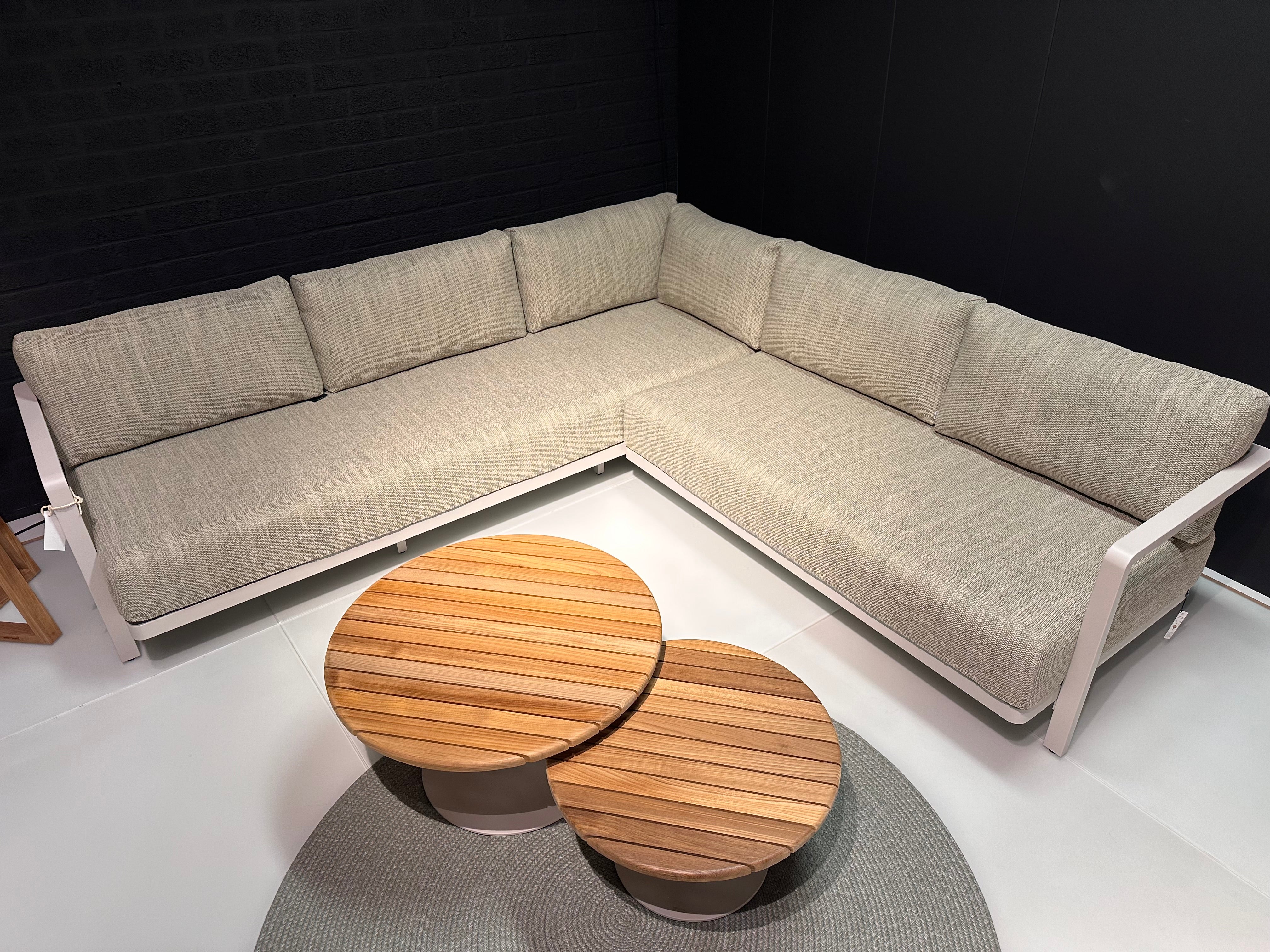 Royal Botania, Alura loungeset showroomaanbieding