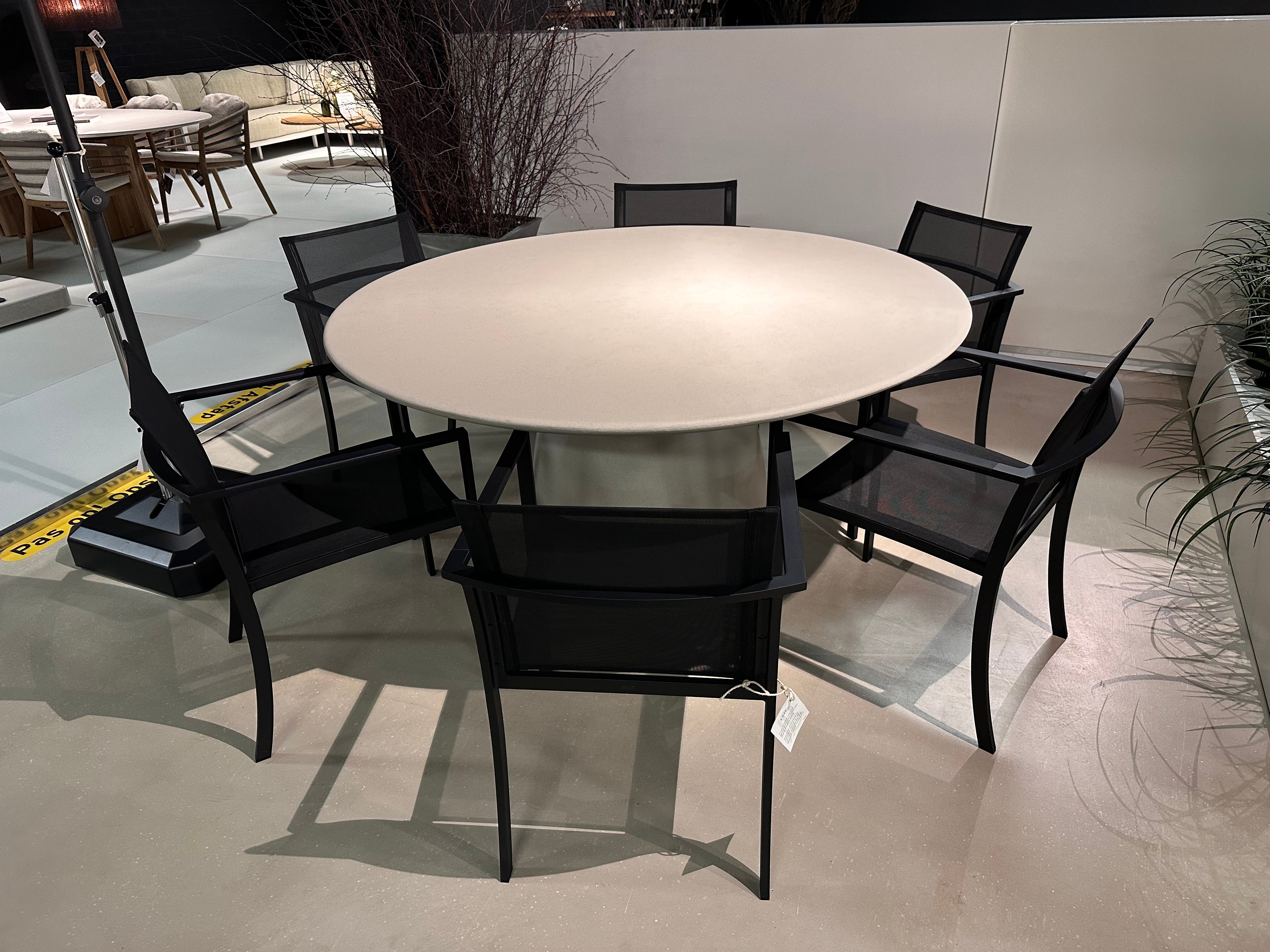 Jati & Kebon, Dome - Royal Botania, O-zon diningset showroomaanbieding