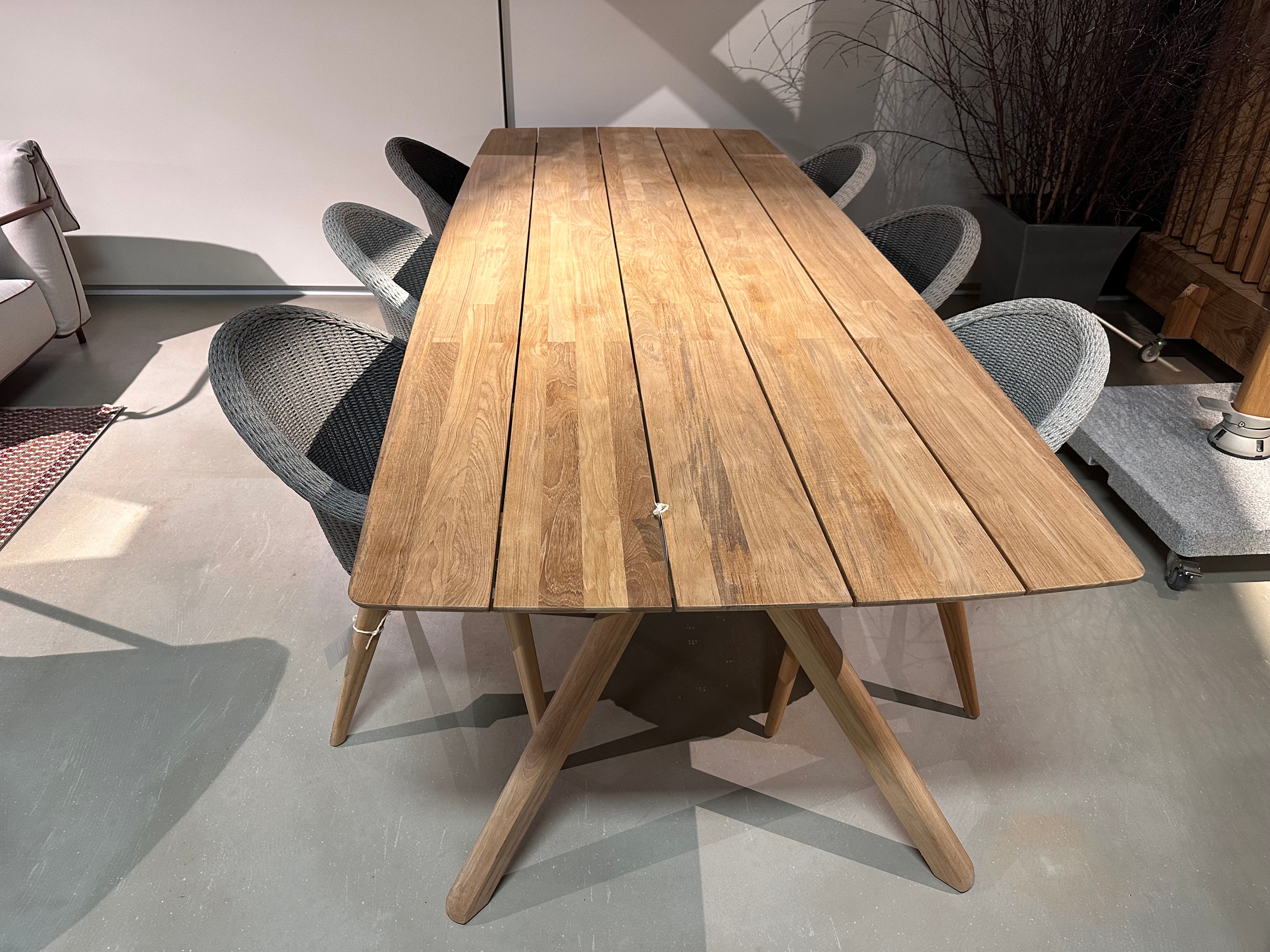 Traditional Teak, Carmen / Vincent Sheppard, Remi diningset showroomaanbieding