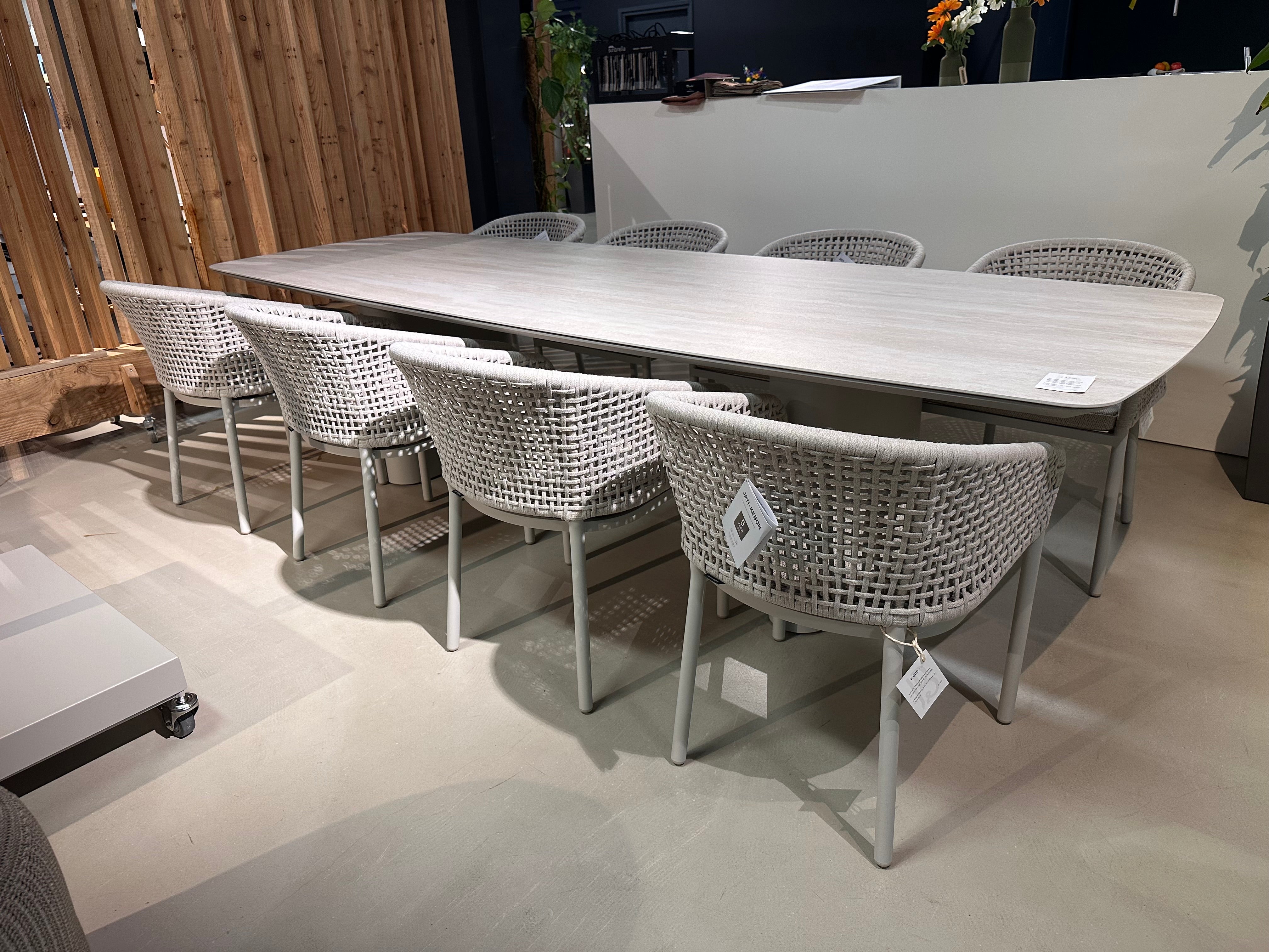 Jati & Kebon, Amorelli - Acri diningset showroomaanbieding