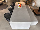 Net-echt, Brutus diningset showroomaanbieding