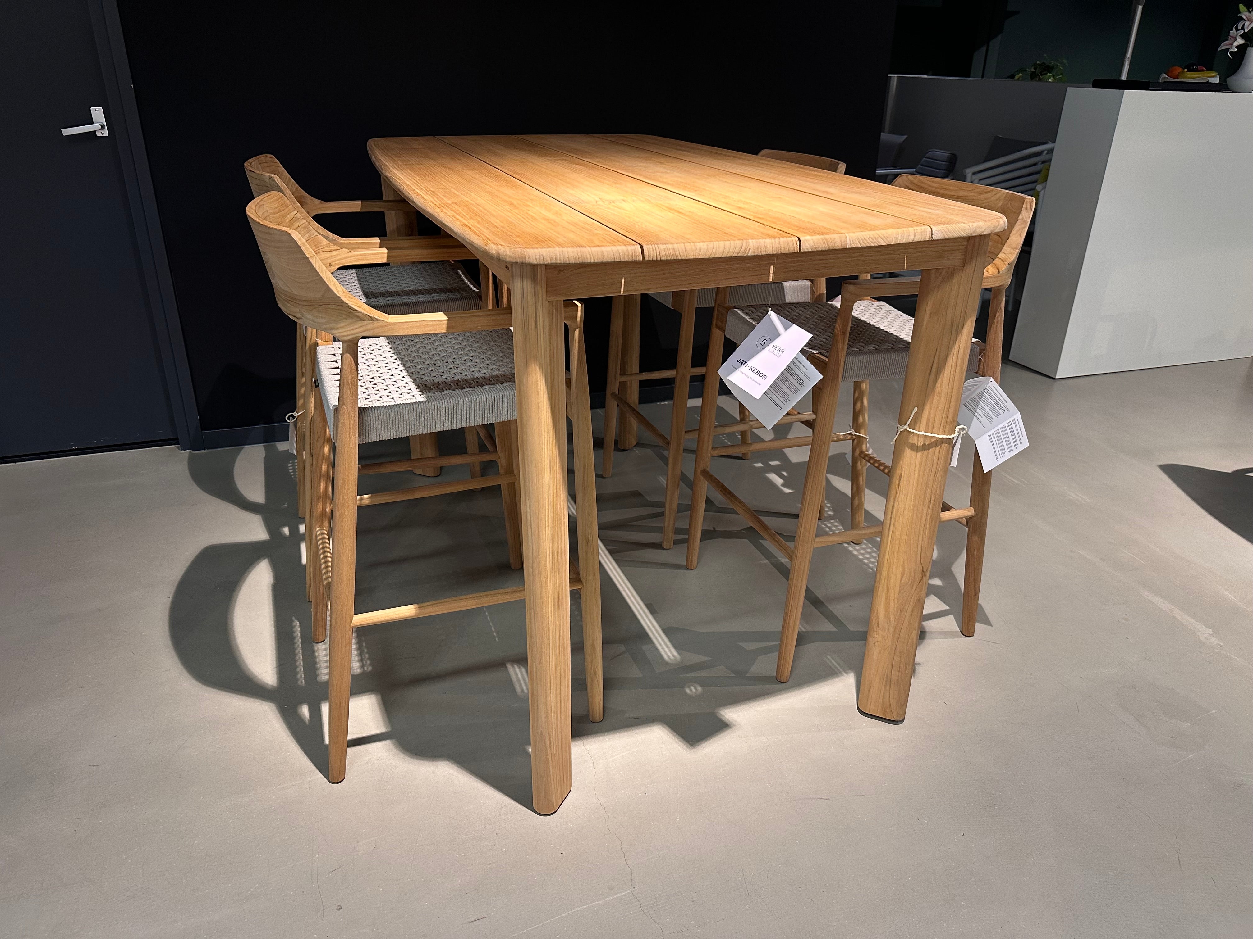 Jati-Kebon, Tofino teak barset showroomaanbieding