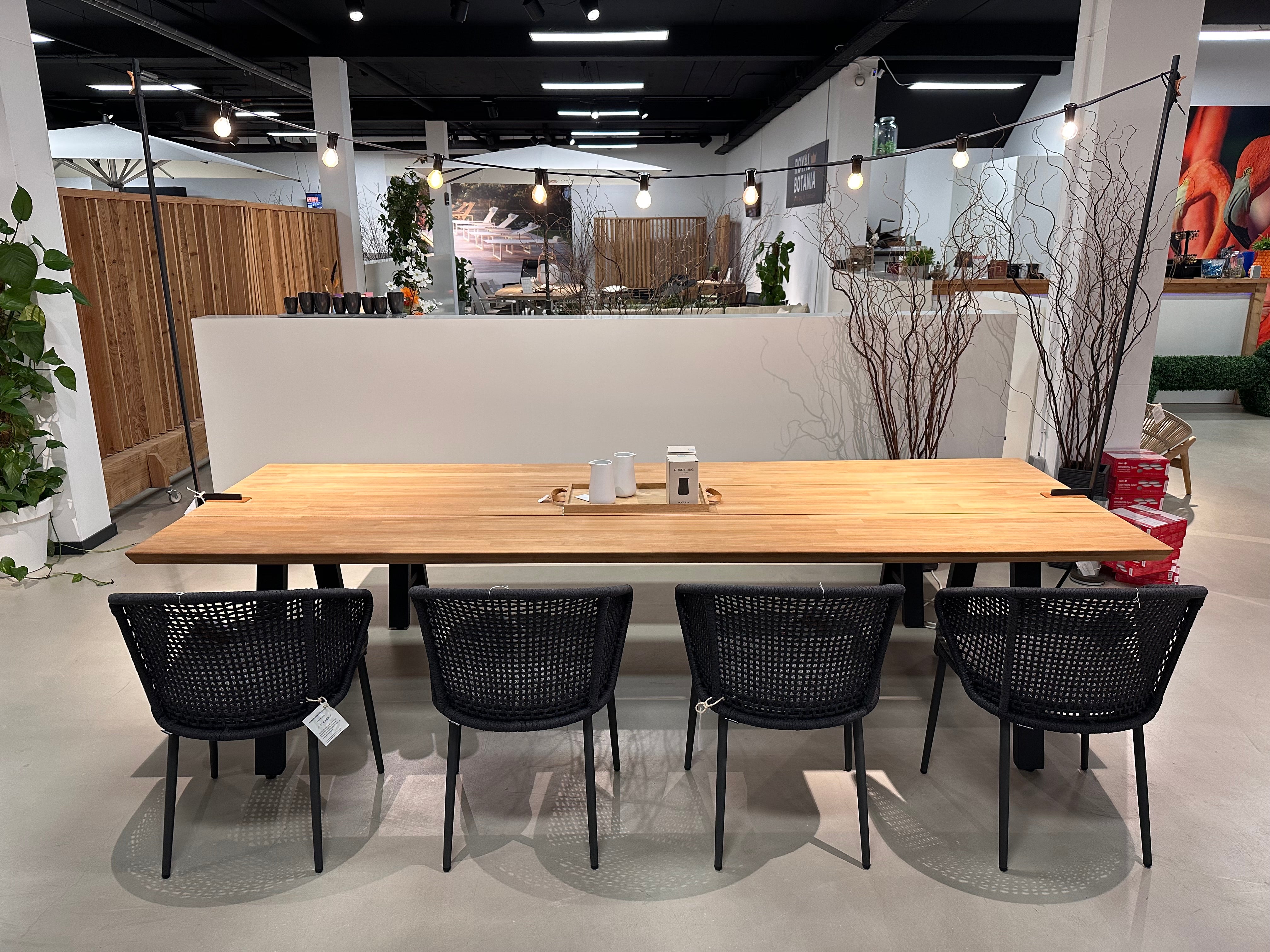 Vincent Sheppard, Matteo - Jati&Kebon, Nicola diningset showroomaanbieding