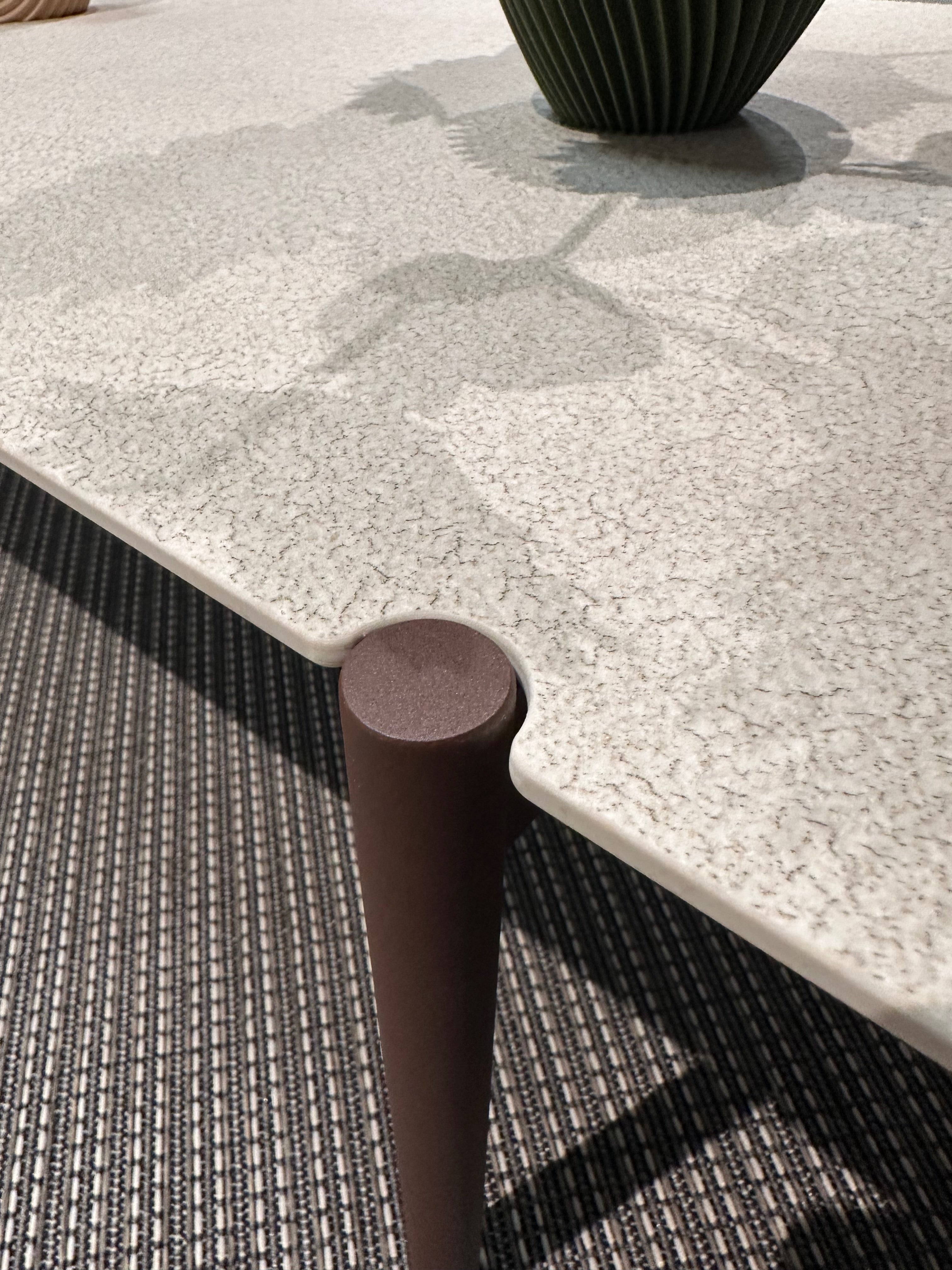 Todus, Kori loungeset showroomaanbieding