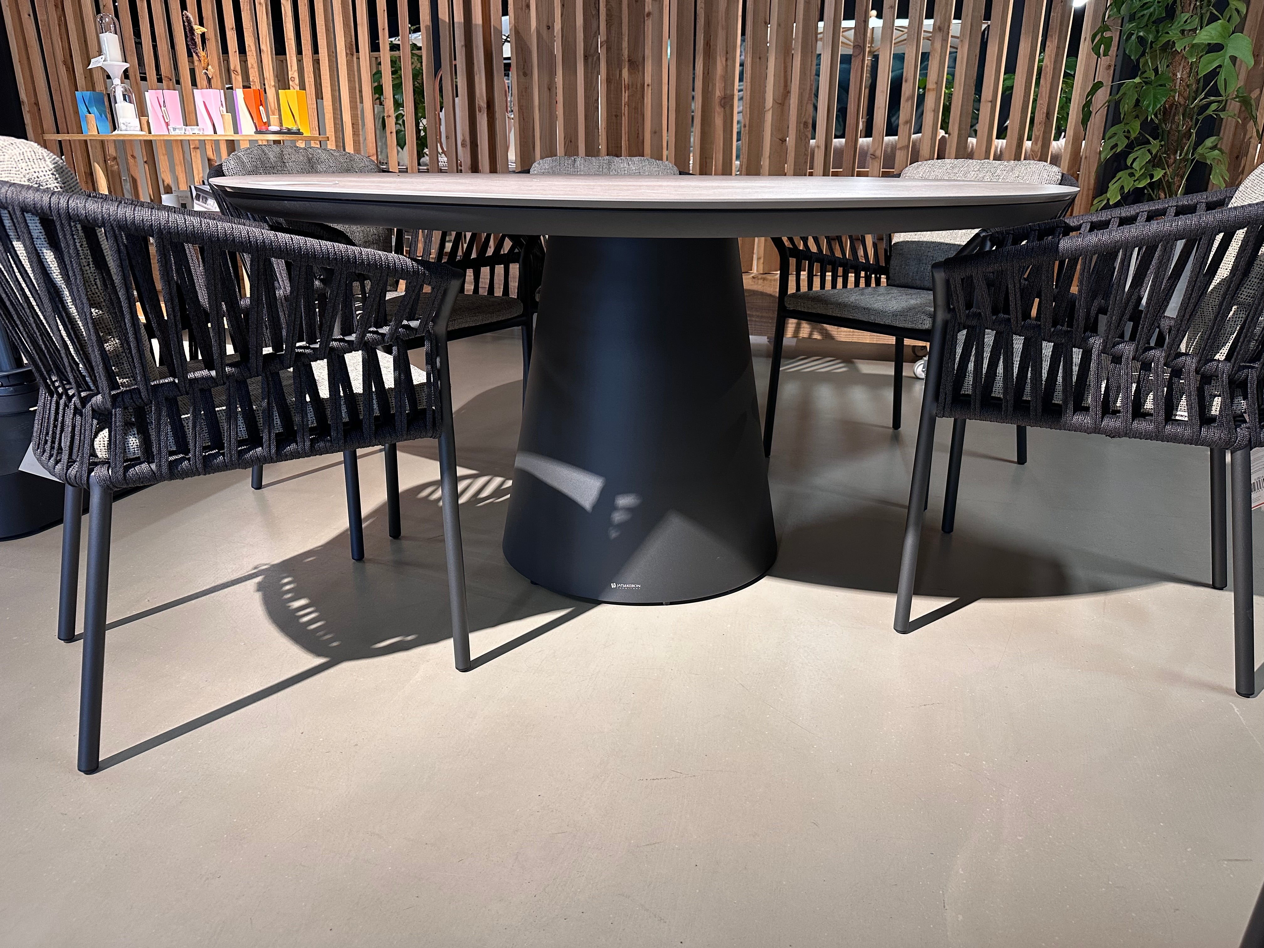 Jati & Kebon, Fortuna - Tofino diningset showroomaanbieding