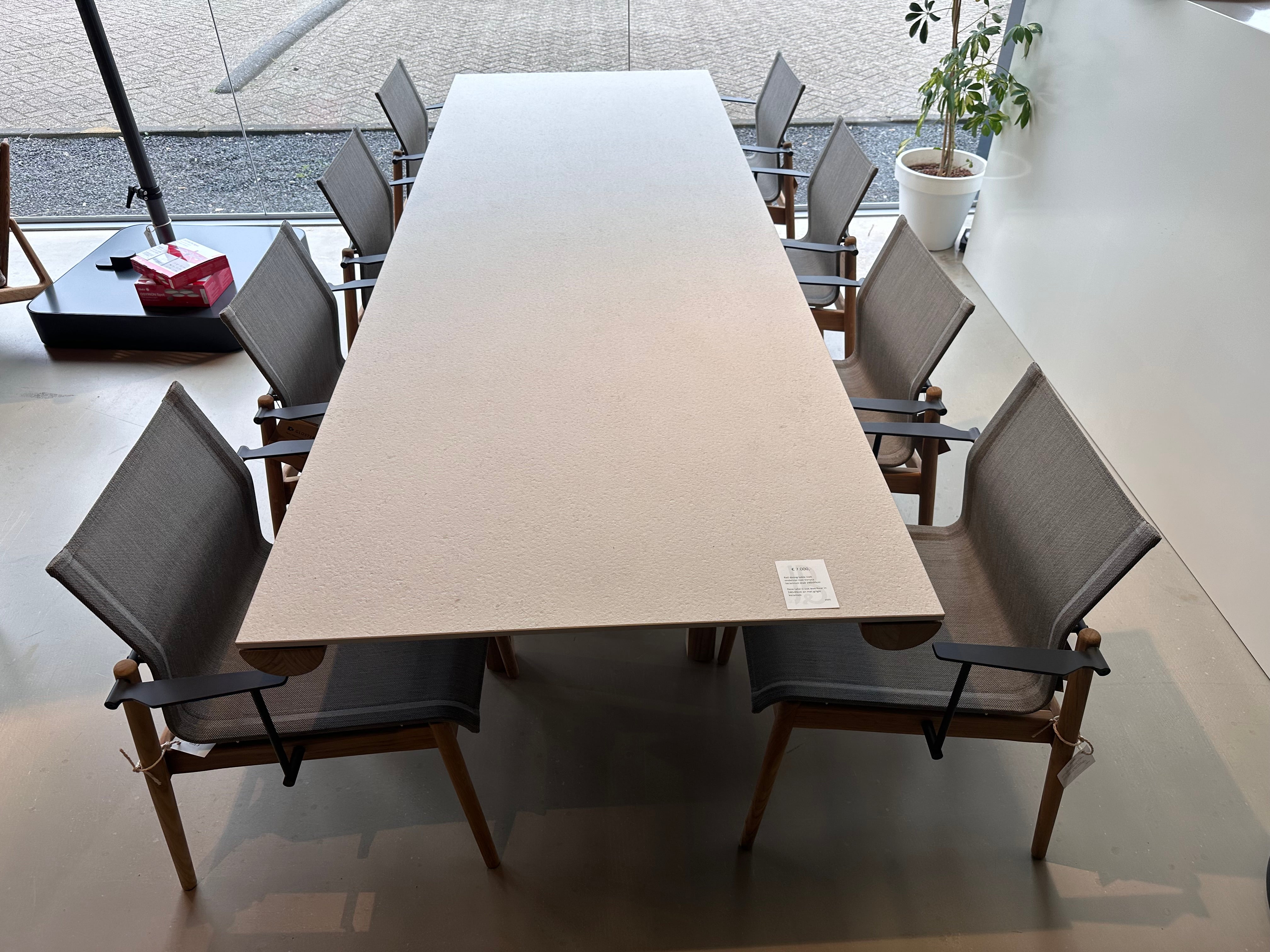 Gloster, Rail / Sway diningset showroomaanbieding