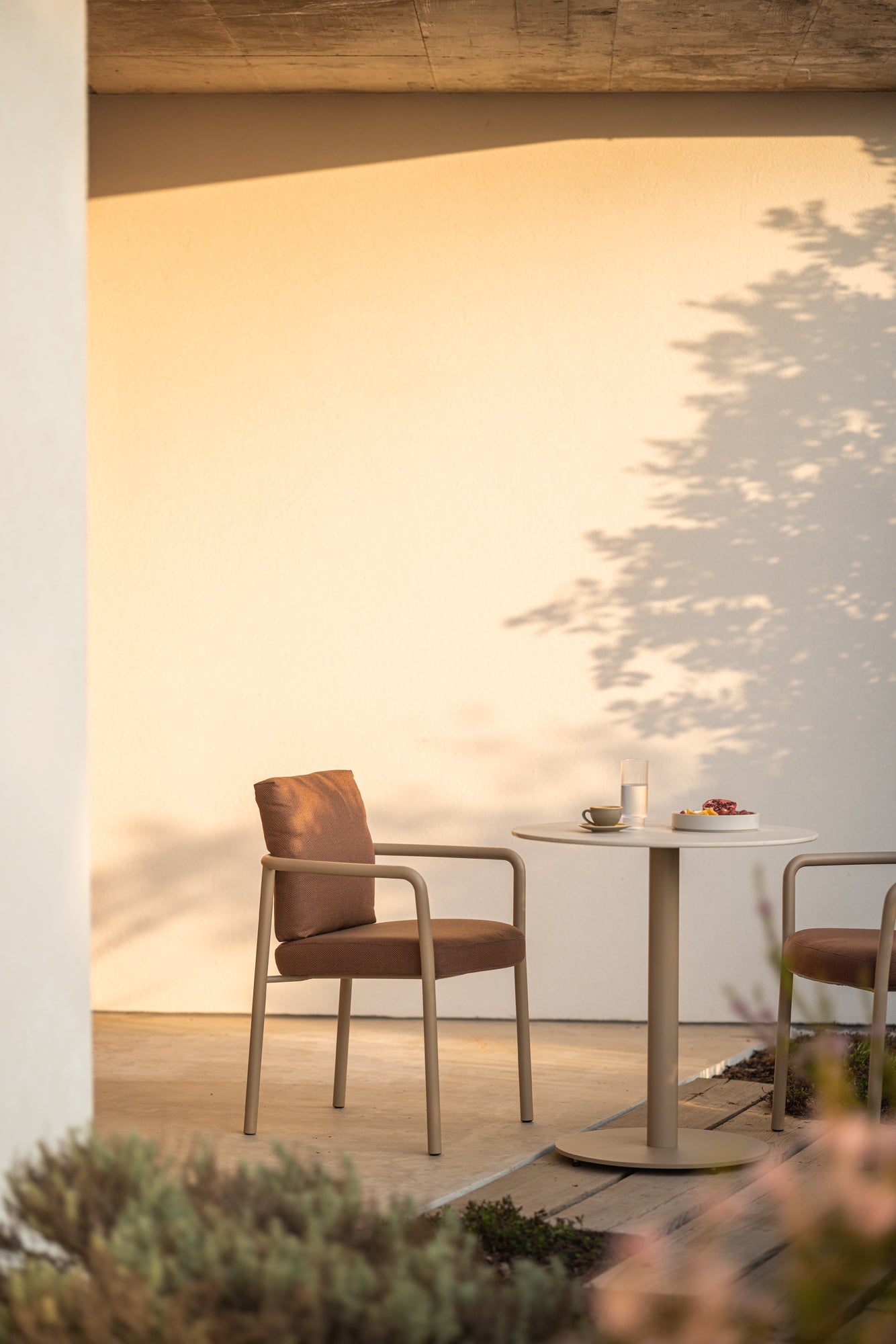 Todus Kori dining armstoel. Meerdere kleuren mogelijk.