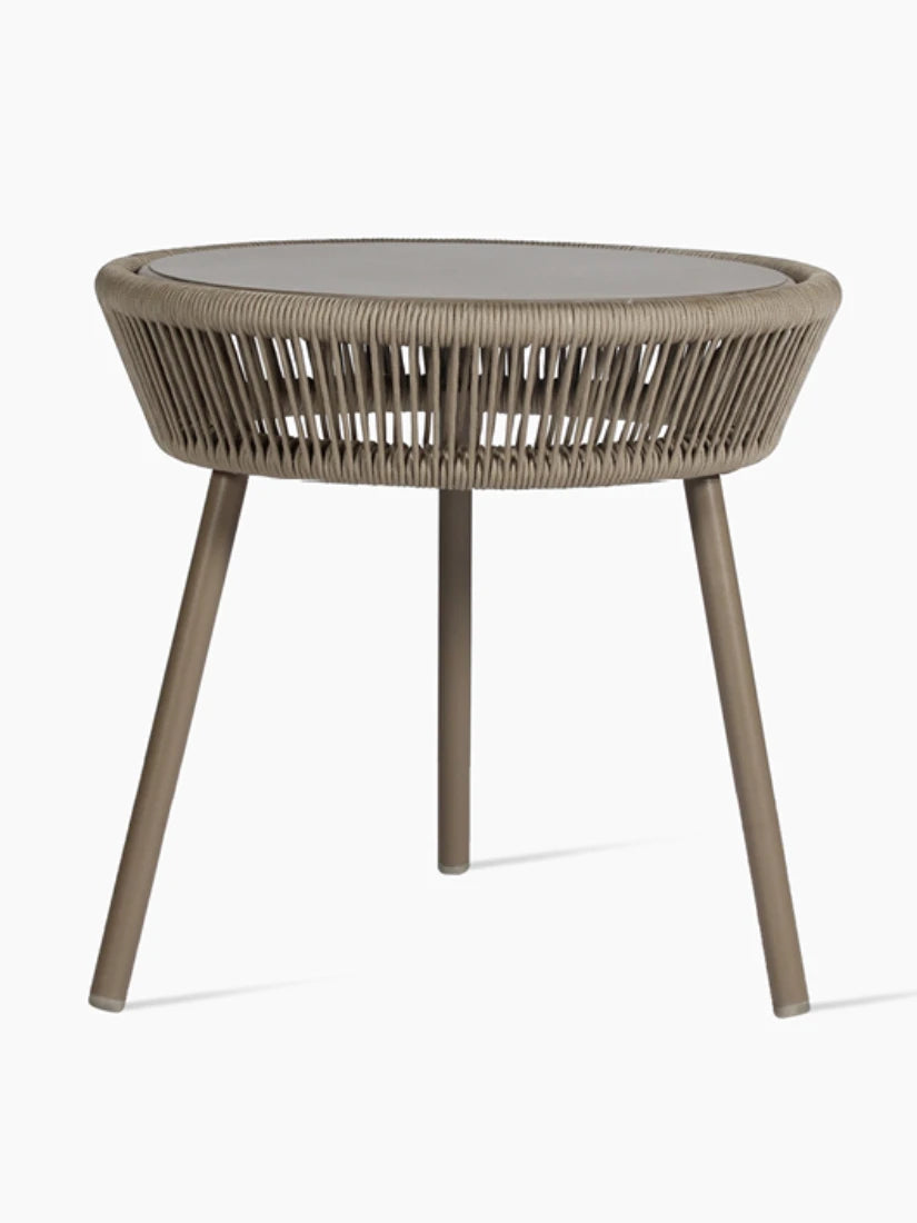 Vincent Sheppard Loop bijzettafel, verkrijgbaar in meerdere kleuren.