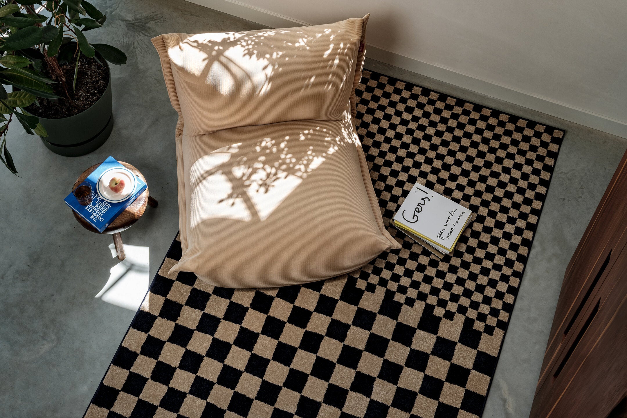 Fatboy® Bonbaron Slim Cord indoor loungestoel. In 2 kleuren leverbaar.