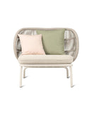 Vincent Sheppard Lounge stoel 1x zitkussen + 1x decokussen 40x40 + 1x decokussen 50x50 in categorie B / Dune White Vincent Sheppard Kodo Lounge stoel met lage rug. Leverbaar in twee kleuren. Kussens verkrijgbaar in verschillende kleuren stofferingen.