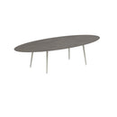 Royal Botania Tafel Royal Botania Styletto tafel 320x140 cm. Verkrijgbaar in 35cm, 50cm, 67cm en 75cm, 92cm en 110cm hoog. Diverse kleuren frames en tafelbladen mogelijk.