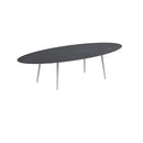Royal Botania Tafel Royal Botania Styletto tafel 320x140 cm. Verkrijgbaar in 35cm, 50cm, 67cm en 75cm, 92cm en 110cm hoog. Diverse kleuren frames en tafelbladen mogelijk.