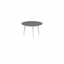 Royal Botania Tafel Royal Botania Styletto tafel ø120cm, Verkrijgbaar in 35cm, 50cm, 67cm, 75cm, 92cm en 110cm hoog. Diverse kleuren frames en tafelbladen mogelijk.