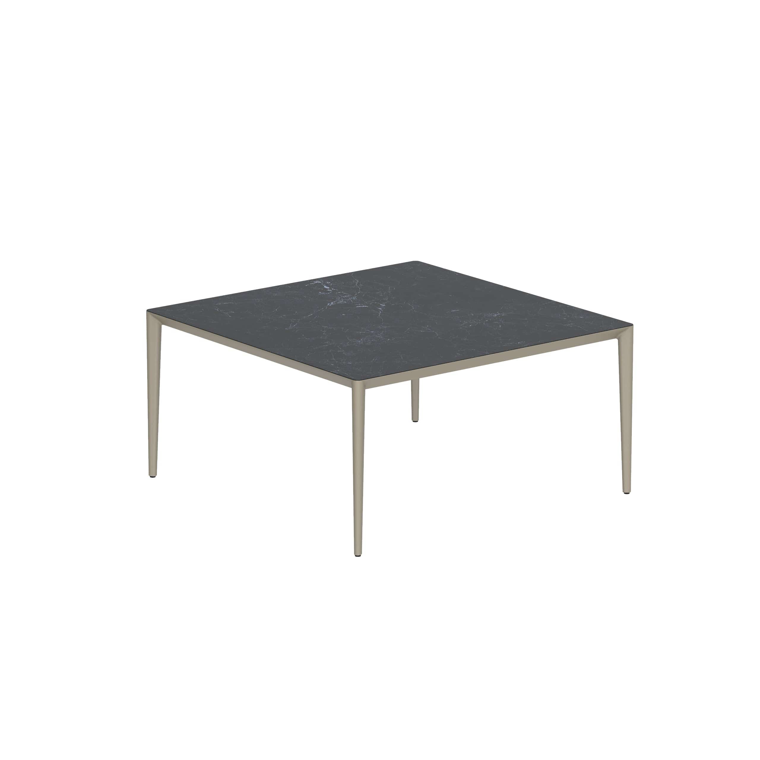 Royal Botania Tafel Royal Botania U-nite Tafel 150x150x75cm. Diverse kleuren frames en tafelbladen mogelijk.