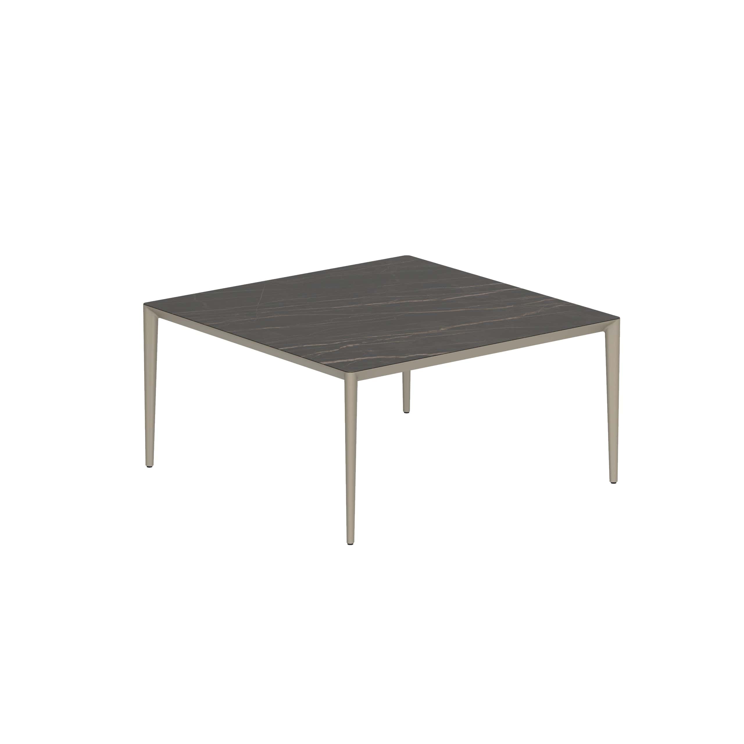 Royal Botania Tafel Royal Botania U-nite Tafel 150x150x75cm. Diverse kleuren frames en tafelbladen mogelijk.