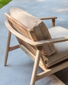 Vincent Sheppard Lounge stoel Vincent Sheppard David loungestoel. Kussen is verkrijgbaar in verschillende kleuren stofferingen.