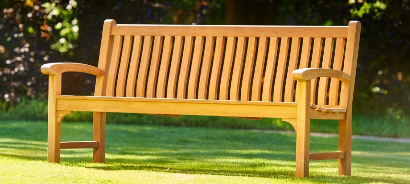 Traditional Teak Victoria