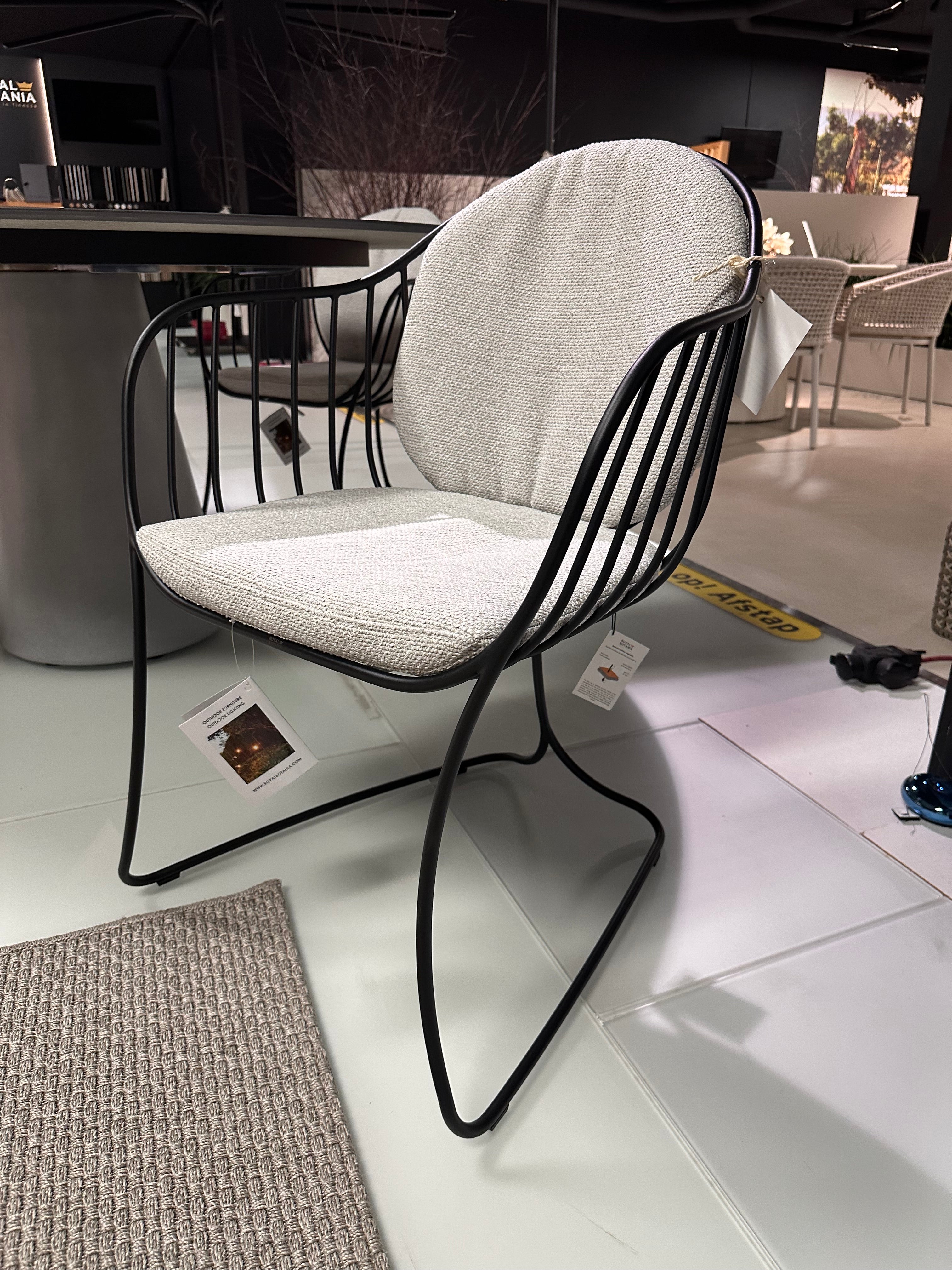 Royal Botania, Conix - Folia diningset showroomaanbieding
