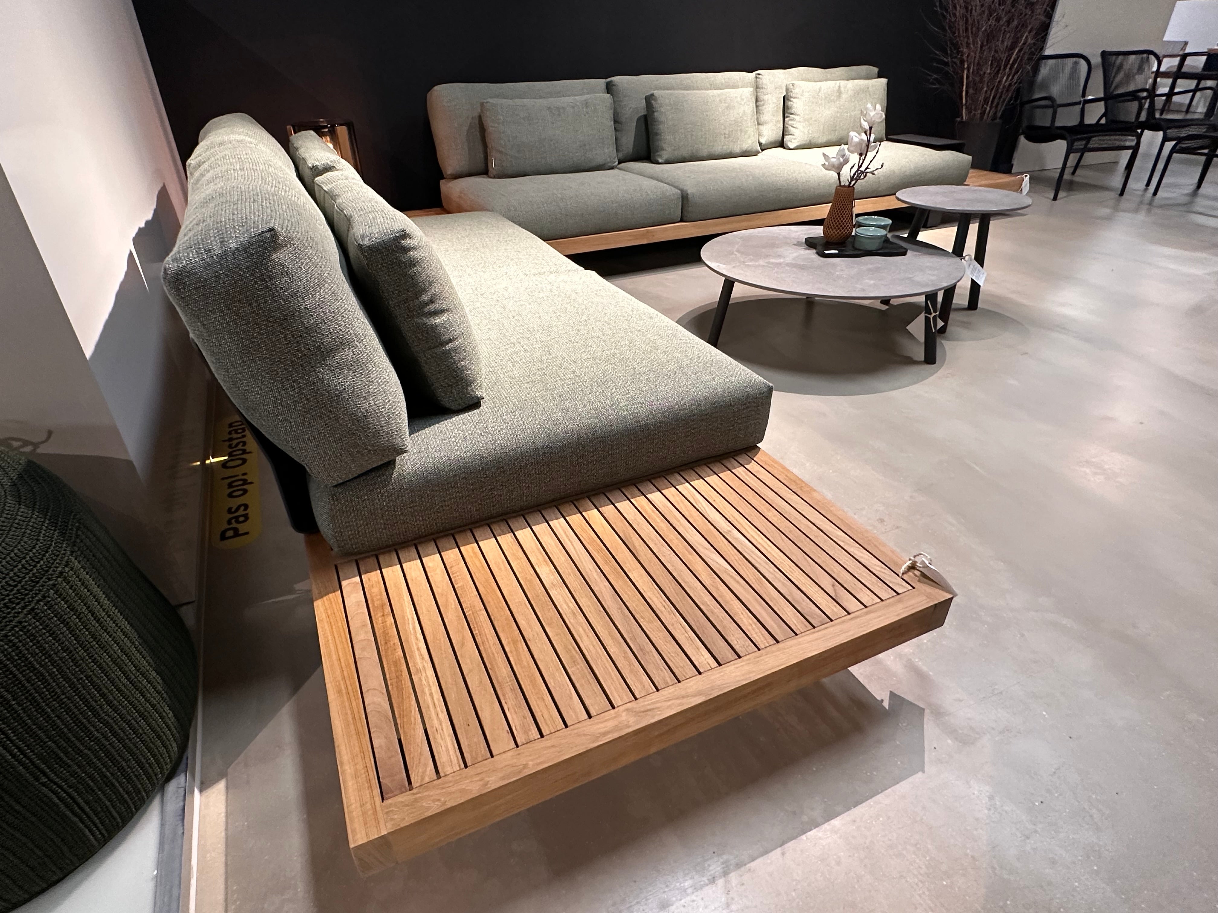 Jati & Kebon, Truro loungeset showroomaanbieding