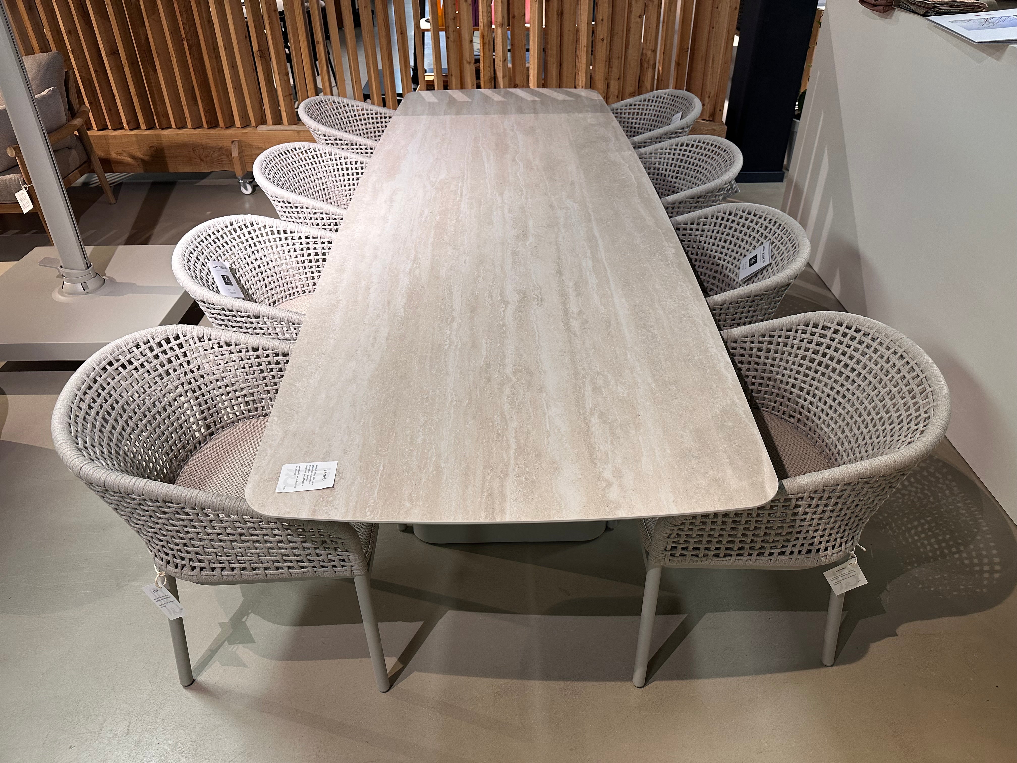 Jati & Kebon, Amorelli - Acri diningset showroomaanbieding