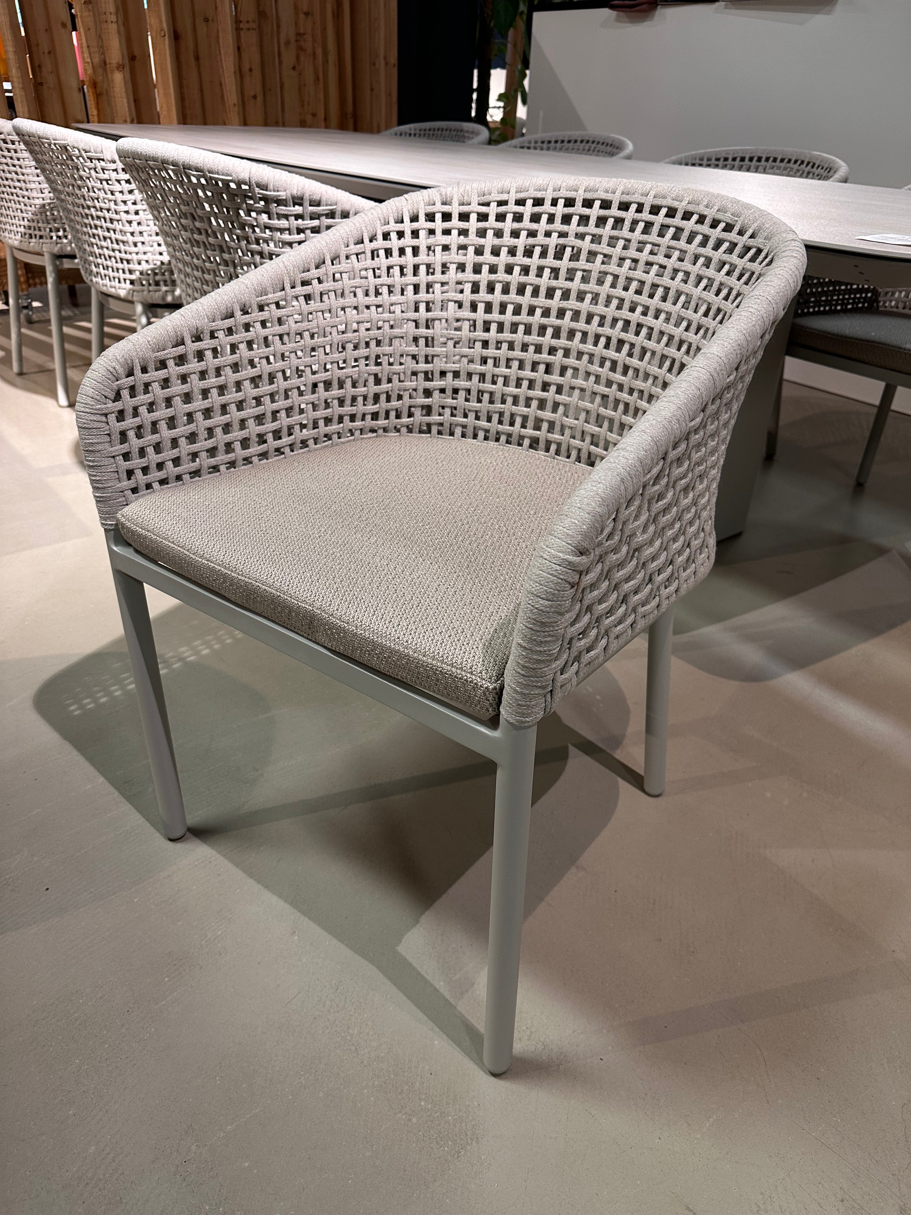 Jati & Kebon, Amorelli - Acri diningset showroomaanbieding