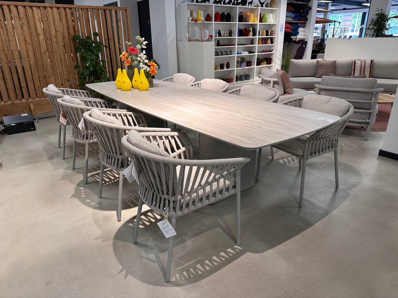 Jati & Kebon, Amorelli - Tofino diningset showroomaanbieding