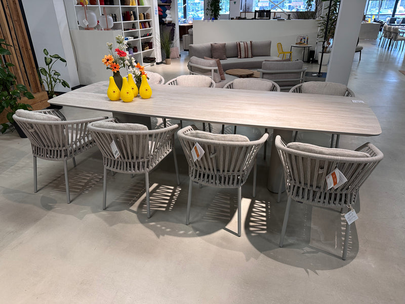 Jati & Kebon, Amorelli - Tofino diningset showroomaanbieding