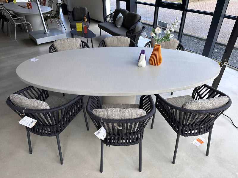 Net-echt, Model ovaal - Jati&Kebon, Tofino diningset showroomaanbieding