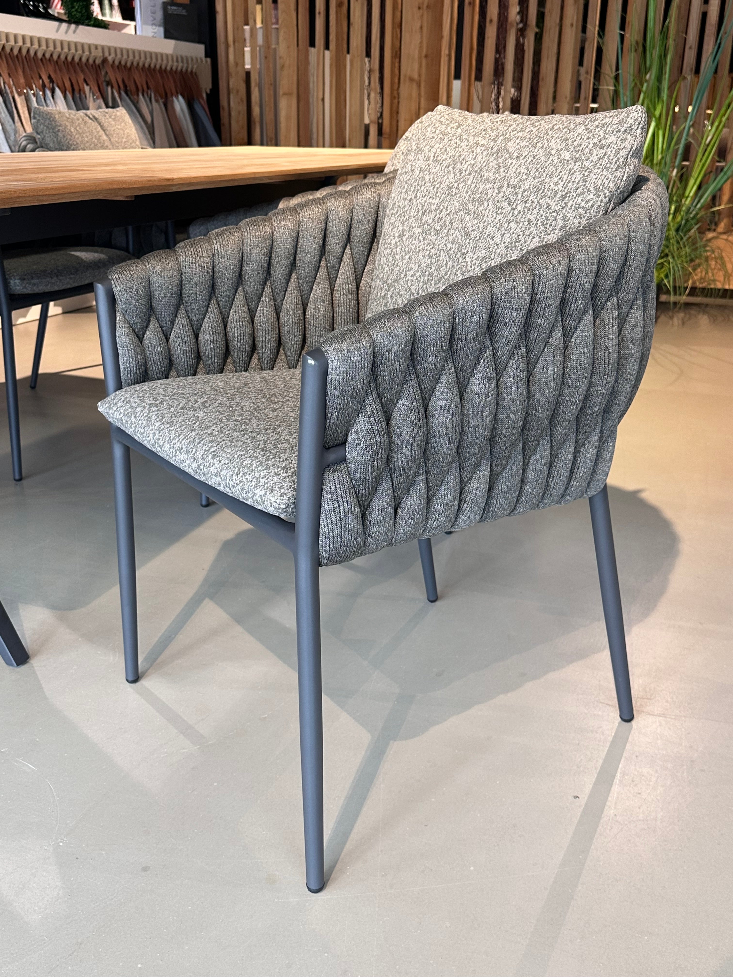 Gloster, Split / Jati-Kebon, Fortuna diningset showroomaanbieding
