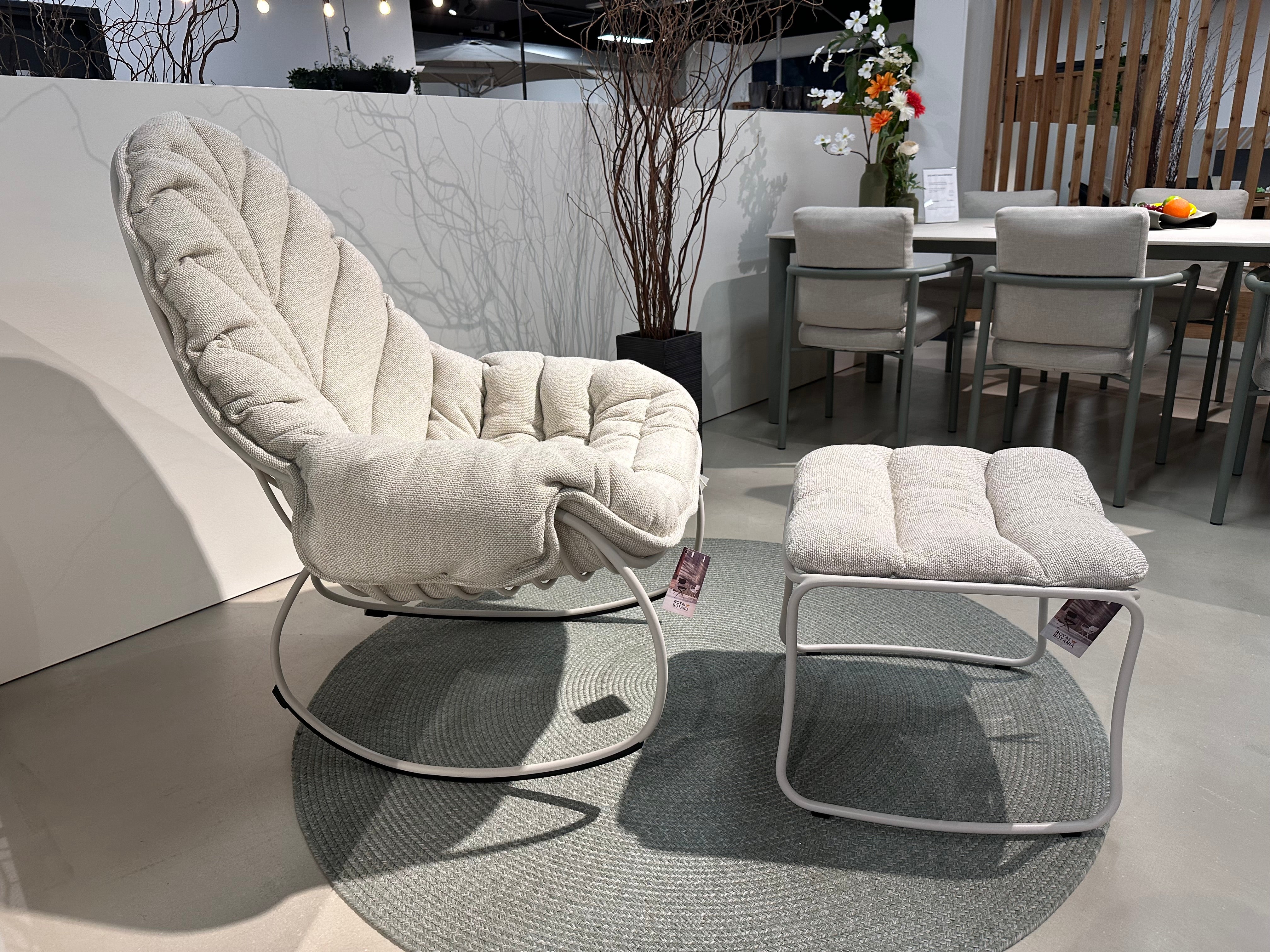 Royal Botania, Folia schommelstoel met voetenbank.  showroomaanbieding