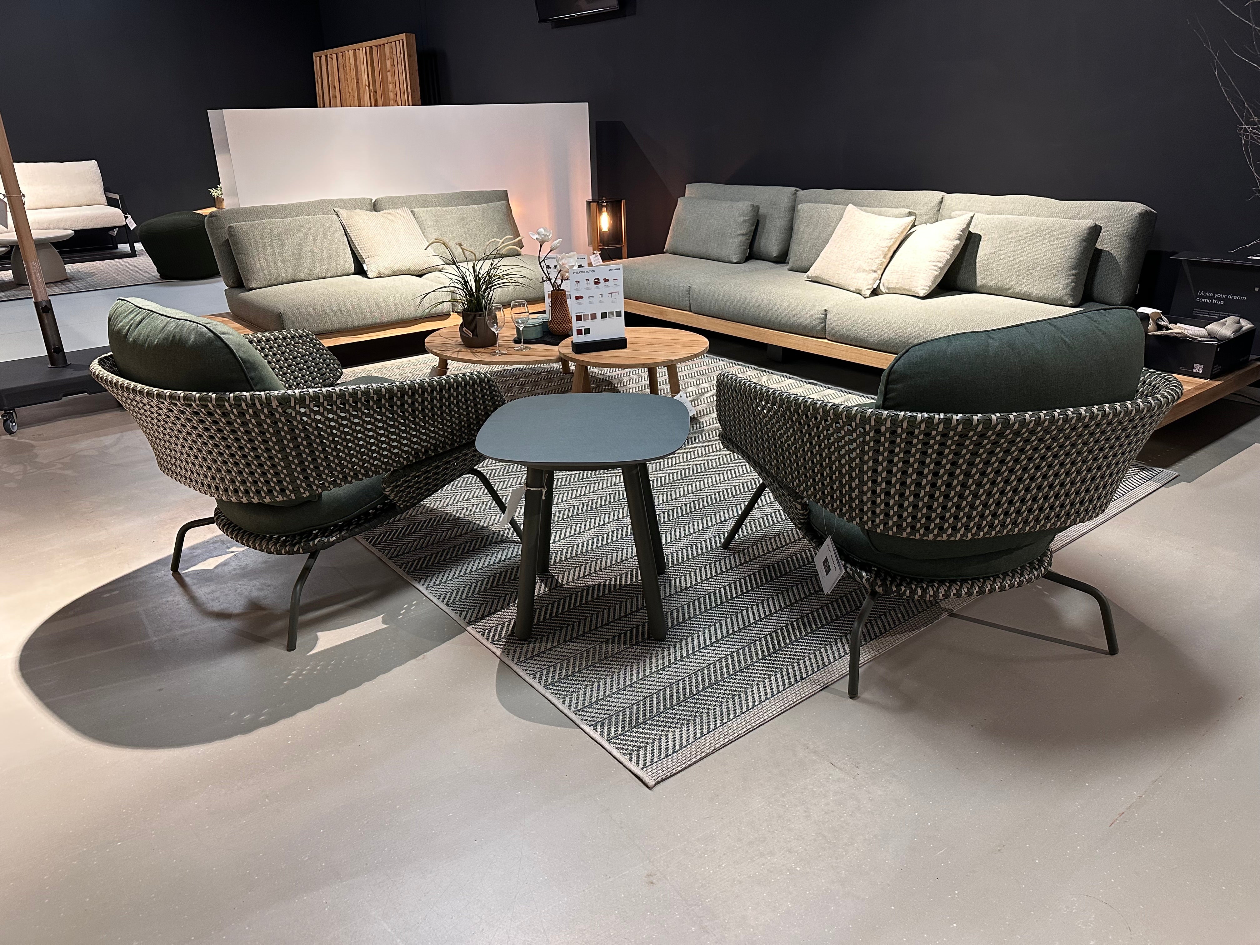Jati & Kebon, Phil loungeset showroomaanbieding