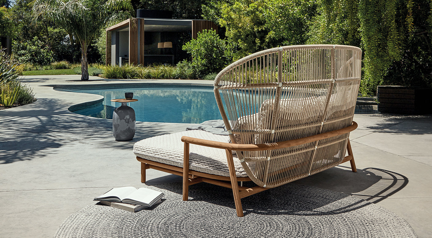 Gloster Fern high back teak lounge daybed