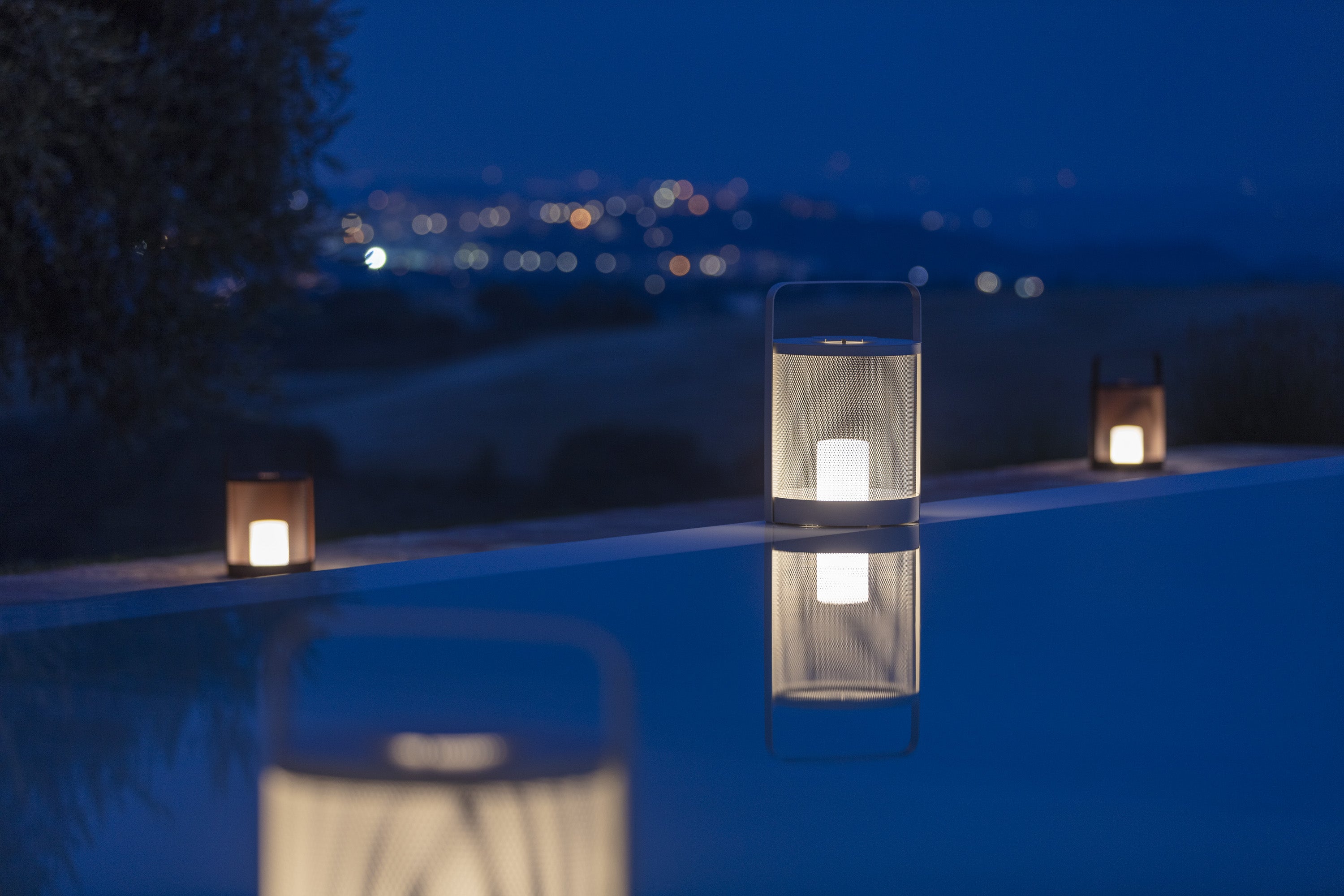 Todus Luci LED Light. Verkrijgbaar in diverse kleuren en afmetingen.