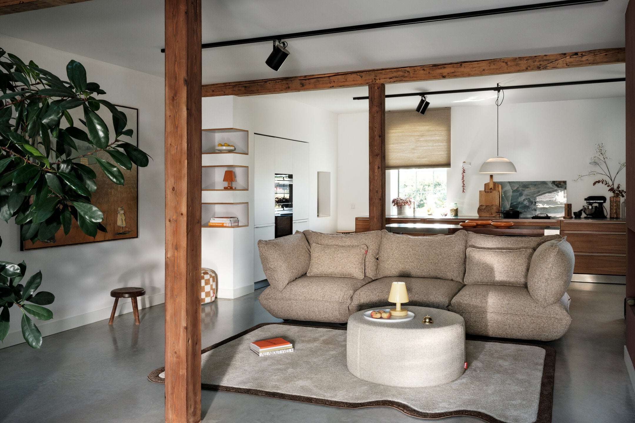 Fatboy Pfffh boucle indoor pouf. Verkrijgbaar in 3 kleuren.