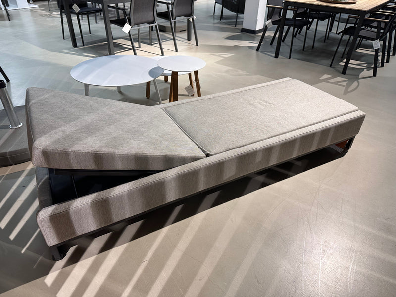 Manutti Manutti, Zendo lounger showroomaanbieding