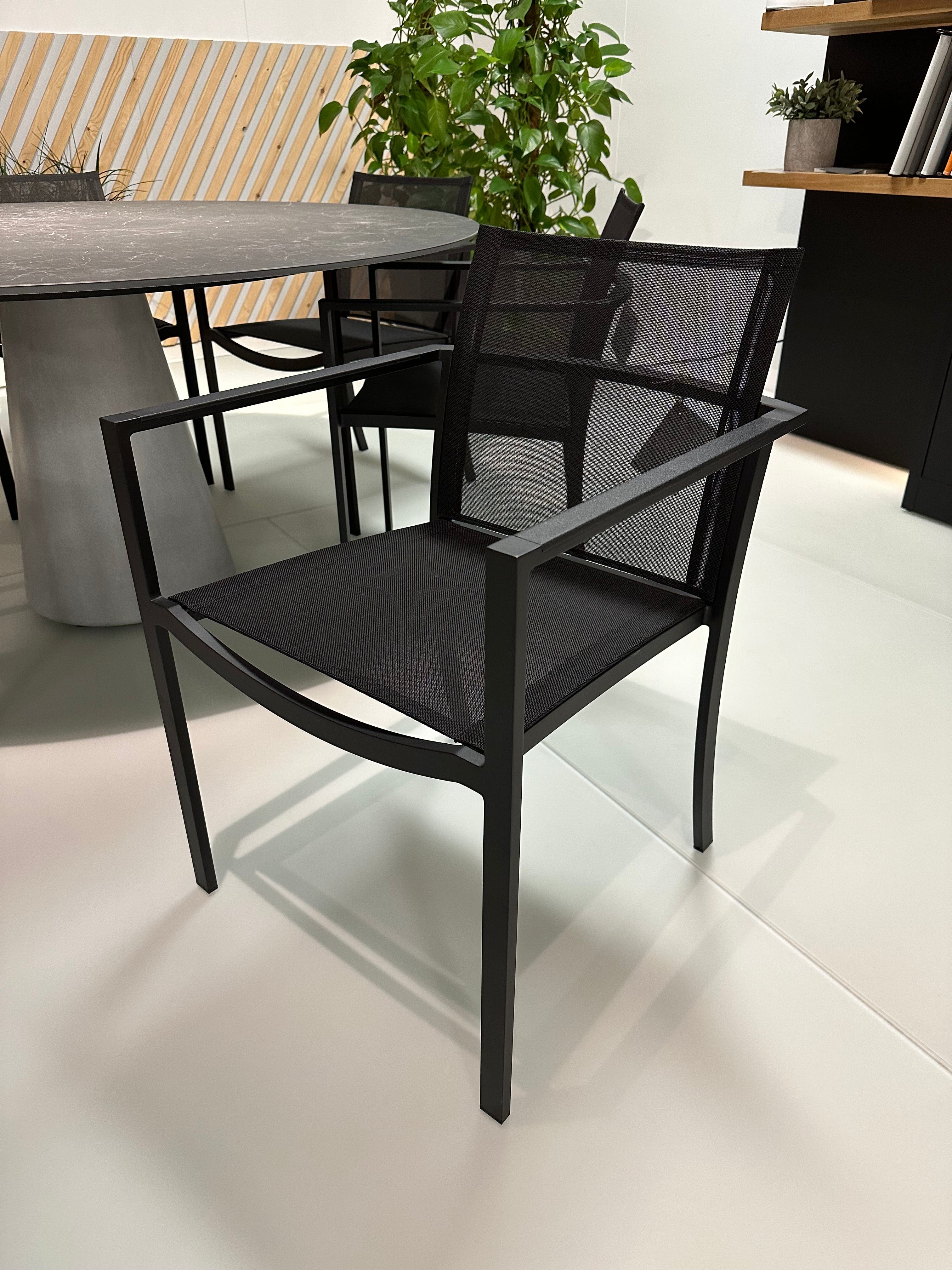 Royal Botania Royal Botania, Conix - o-zon diningset showroomaanbieding