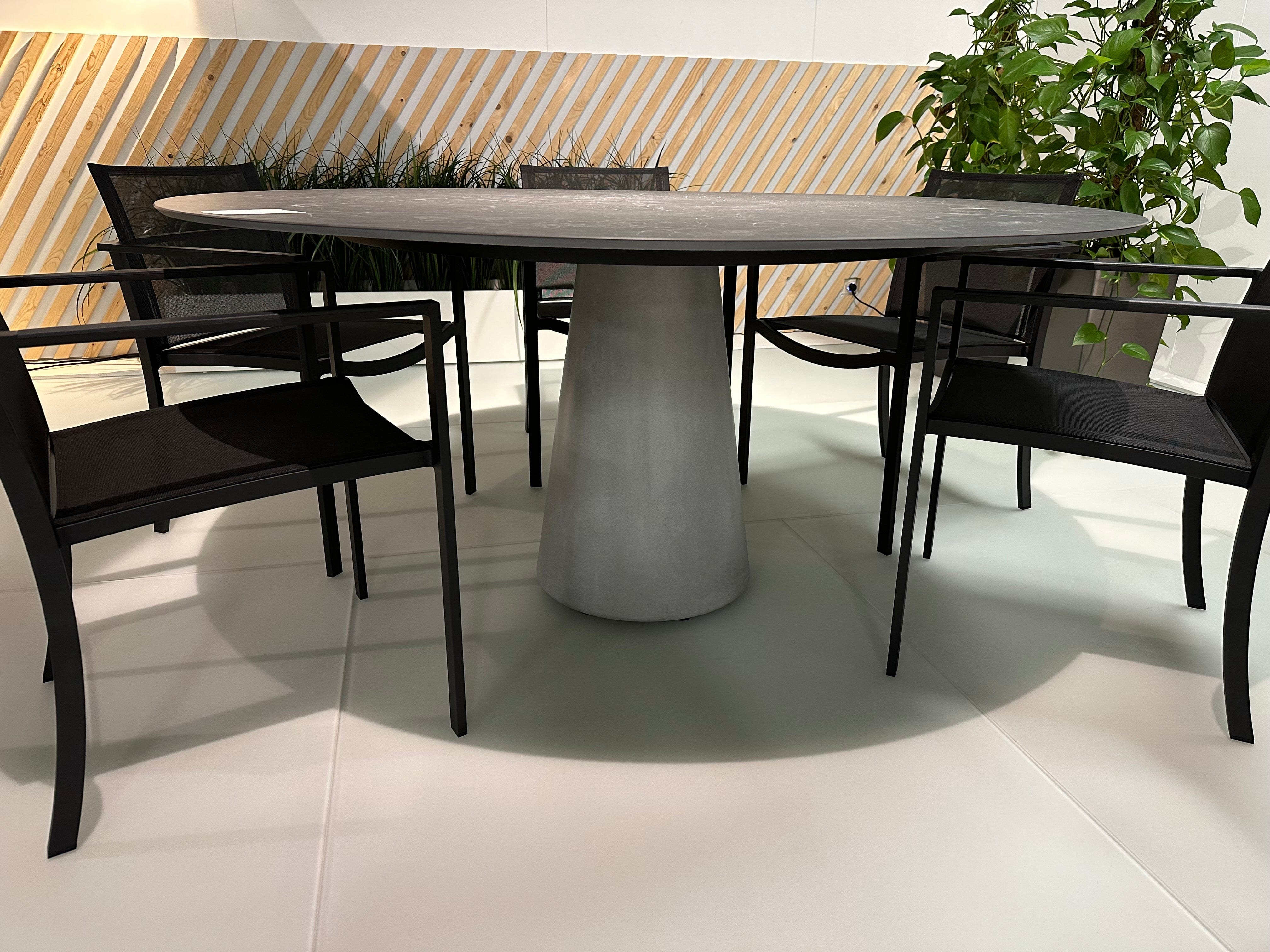 Royal Botania Royal Botania, Conix - o-zon diningset showroomaanbieding