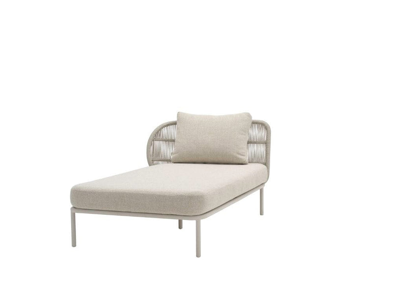 Vincent Sheppard Lounge bank Dune White / Categorie C ( 1x zit kussen + 1x rug kussen) / Rechter module Vincent Sheppard Kodo Modular chaise loungue links/rechts module Dune White. Kussens zijn leverbaar in verschillende kleuren stofferingen.