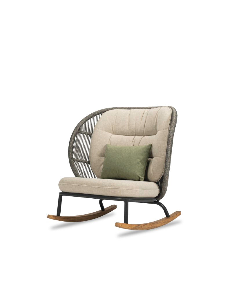 Vincent Sheppard Kodo Cocoon Lounge schommelstoel met hoge rug. Verkrijgbaar in twee kleuren en kussens in meerdere kleuren mogelijk.gen.
