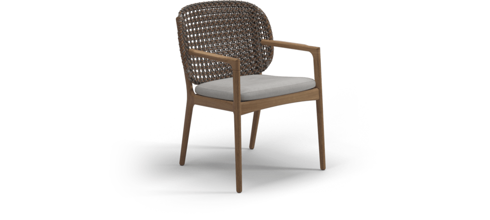 Gloster Stoel Gloster Kay dining chair, verkrijgbaar in 3 verschillende soorten stofferingen en een hele range aan kleuren.