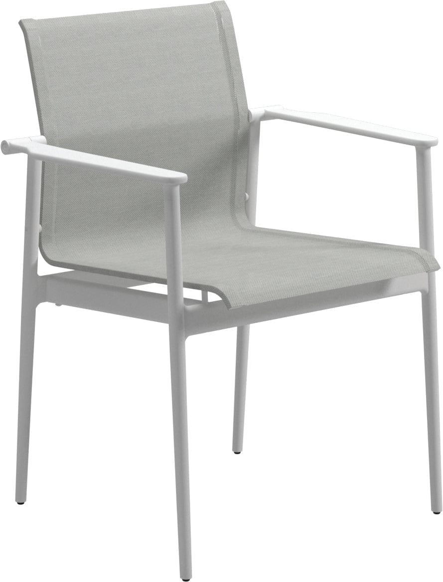 Gloster Stoel Wit frame/Seagull sling Gloster 180 stapelbare armstoel, verkrijgbaar in de combinatie, wit/seagull, meteor/antraciet of meteor/granite