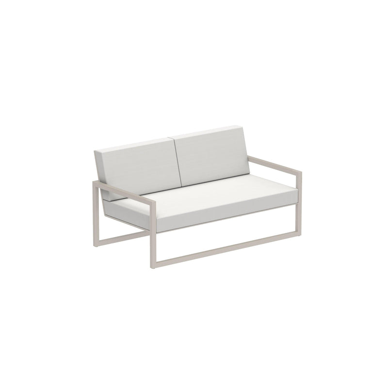 Royal Botania Lounge modulair Pebble gepoedercoat aluminium / Pearl Grey / Stof categorie B Royal Botania Ninix Lounge twee zitsbank, verkrijgbaar in verschillende kleuren frame's en stofferingen