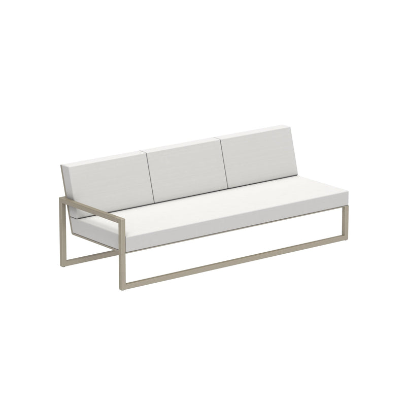 Royal Botania Lounge modulair Sand gepoedercoat aluminium / Pearl Grey / Stof categorie A Royal Botania Ninix Lounge modulaire driezitsbank met armleuning rechts , verkrijgbaar in verschillende kleuren frame's en stofferingen