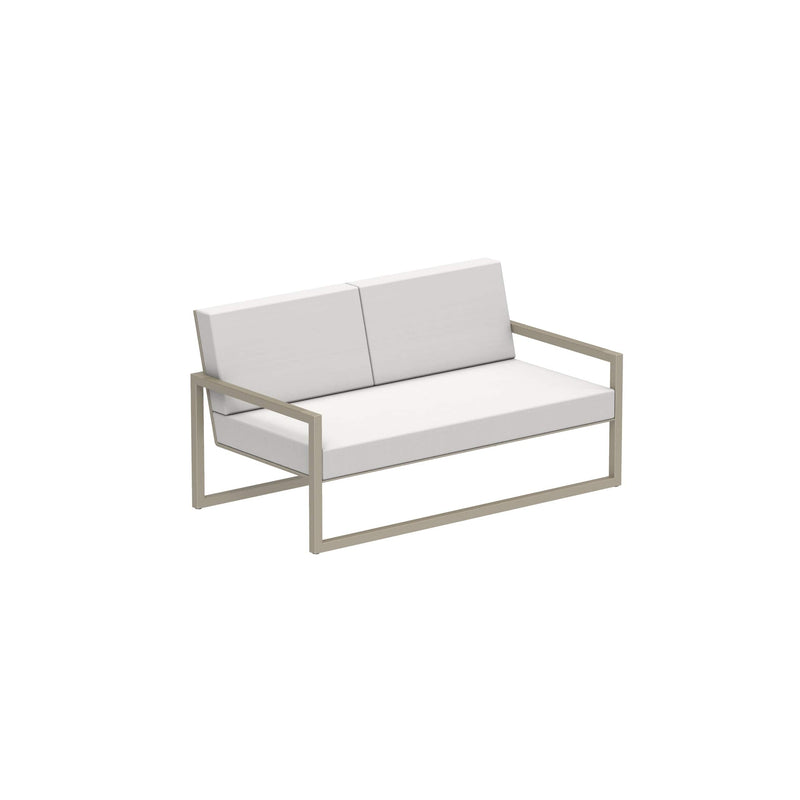 Royal Botania Lounge modulair Sand gepoedercoat aluminium / Pearl Grey / Stof categorie B Royal Botania Ninix Lounge twee zitsbank, verkrijgbaar in verschillende kleuren frame's en stofferingen