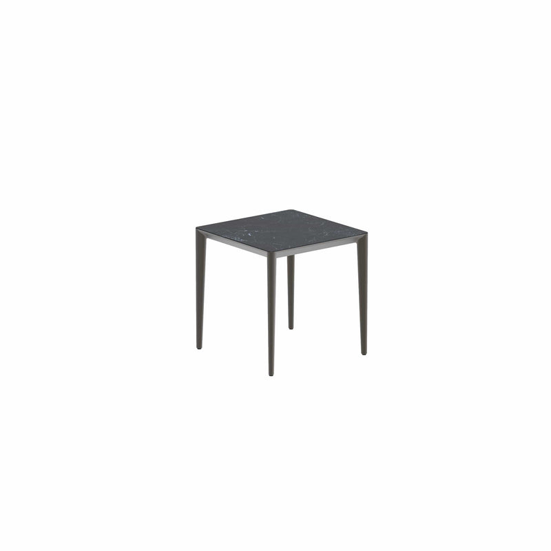 Royal Botania Tafel Gepoedercoat aluminium Brons / Nero Marquina Royal Botania U-nite Tafel 100x90x75cm. Diverse kleuren frames en tafelbladen mogelijk.