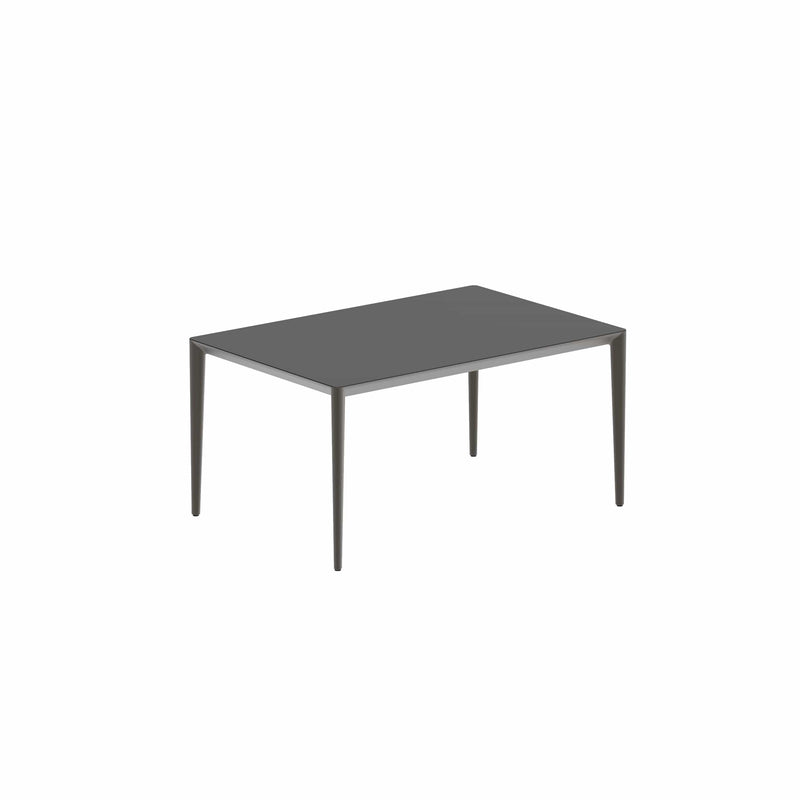 Royal Botania Tafel Gepoedercoat aluminium Brons / Zwart Royal Botania U-nite Tafel 100x150x75cm. Diverse kleuren frames en tafelbladen mogelijk.