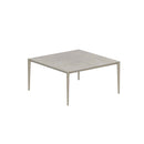 Royal Botania Tafel Gepoedercoat aluminium Sand / Cemento Luminoso Royal Botania U-nite Tafel  150x150x75cm. Diverse kleuren frames en tafelbladen mogelijk.