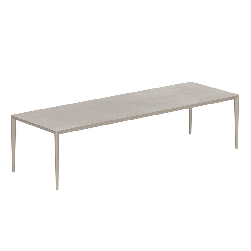 Royal Botania Tafel Gepoedercoat aluminium Sand / Cemento Luminoso Royal Botania U-nite Tafel 300x100x75cm. Diverse kleuren frames en tafelbladen mogelijk.