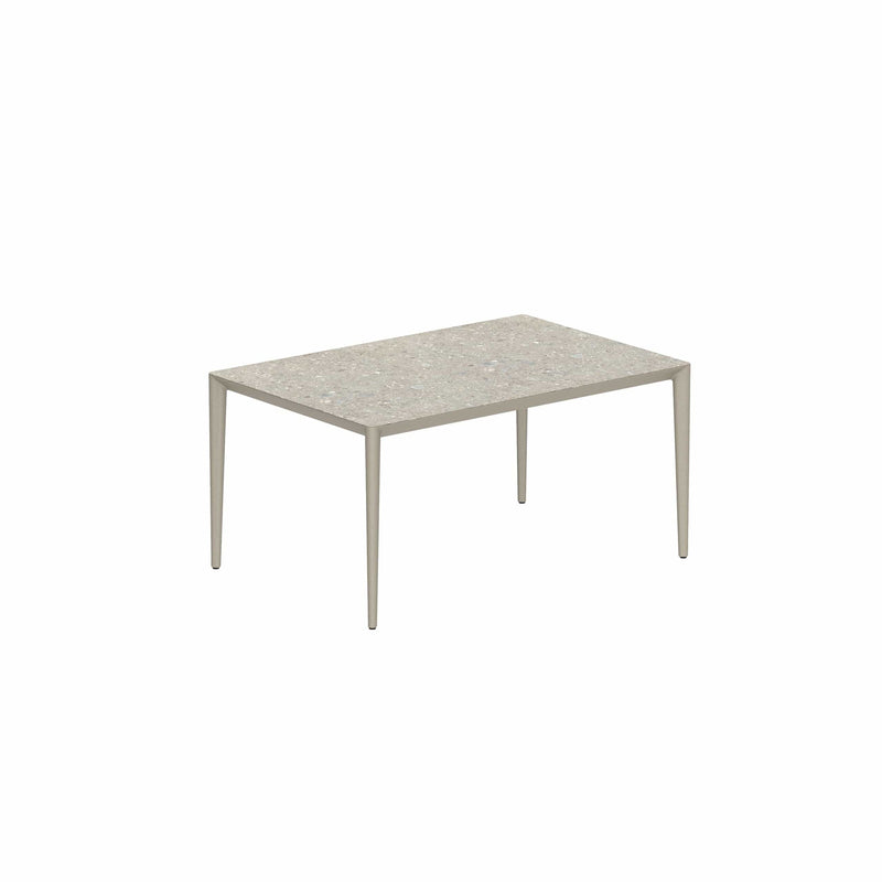 Royal Botania Tafel Gepoedercoat aluminium Sand / Ceppo Dolomitico Royal Botania U-nite Tafel 100x150x75cm. Diverse kleuren frames en tafelbladen mogelijk.